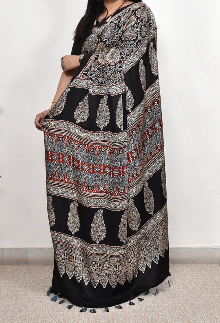 DESIGNER BLACK COLOR DIGITAL PRINTED MODAL SAREE