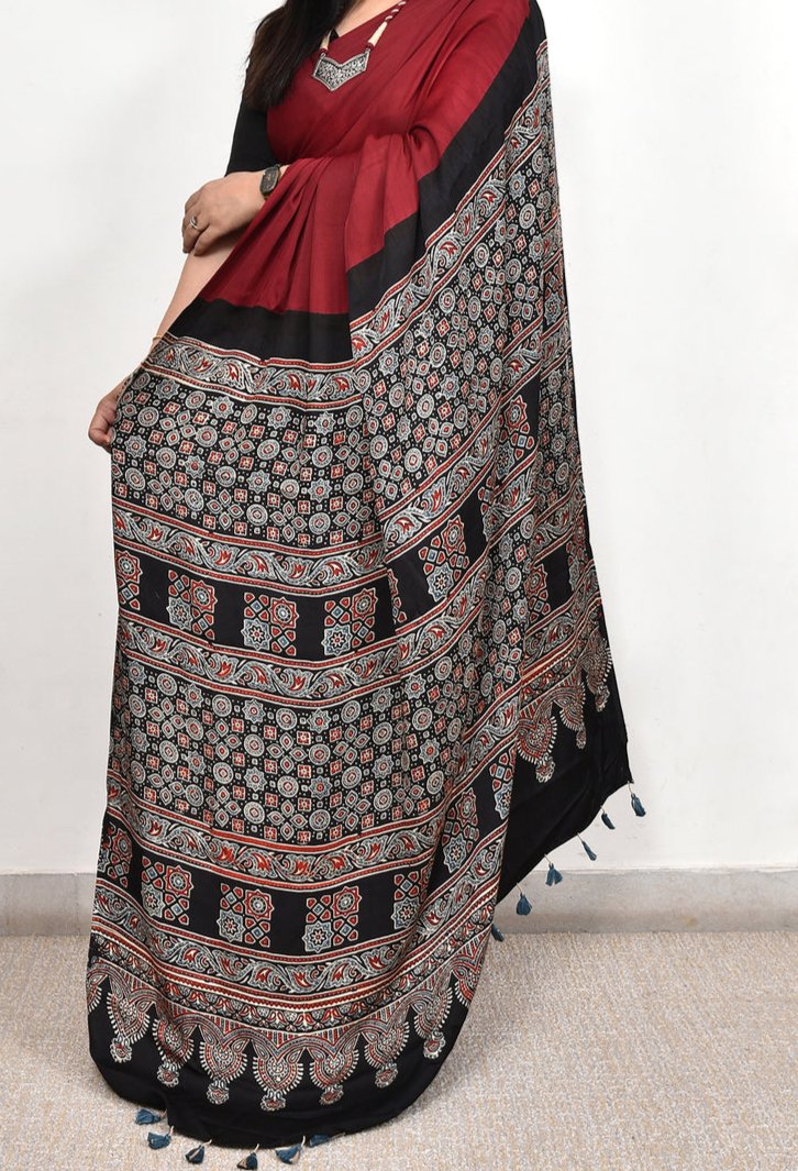 DESIGNER DARK RED COLOR DIGITAL PRINTED MODAL SAREE